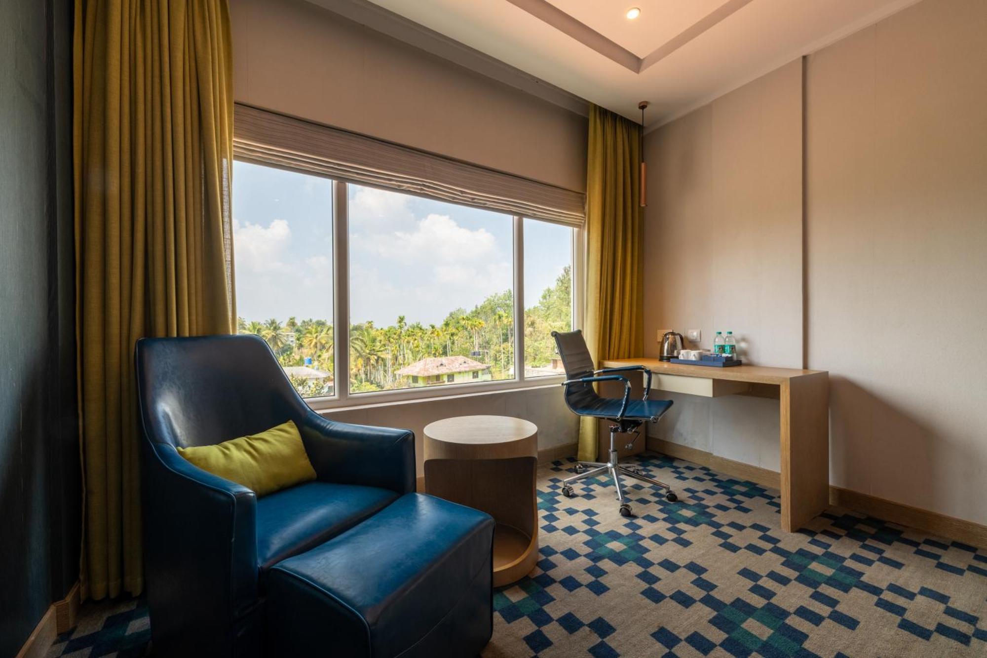 Mintotel Wayanad Sultan Bathery Exterior photo