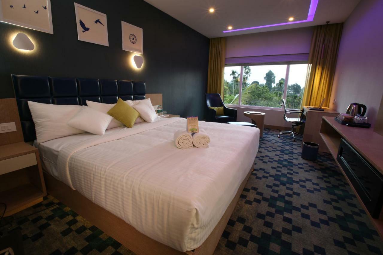 Mintotel Wayanad Sultan Bathery Exterior photo